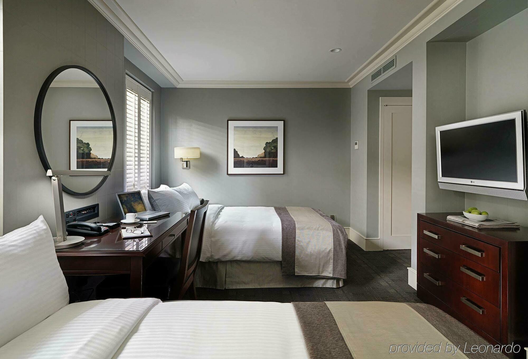 The St. Regis Hotel Vancouver Bilik gambar